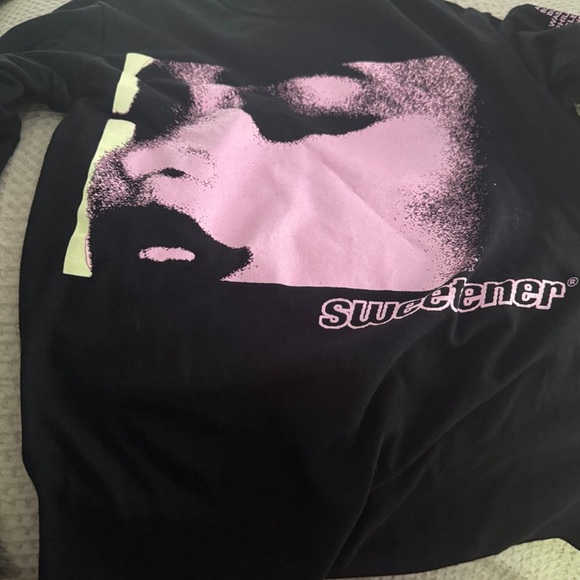 Ariana Grande Concert Long Sleeve T shirt - Picture 1 of 4
